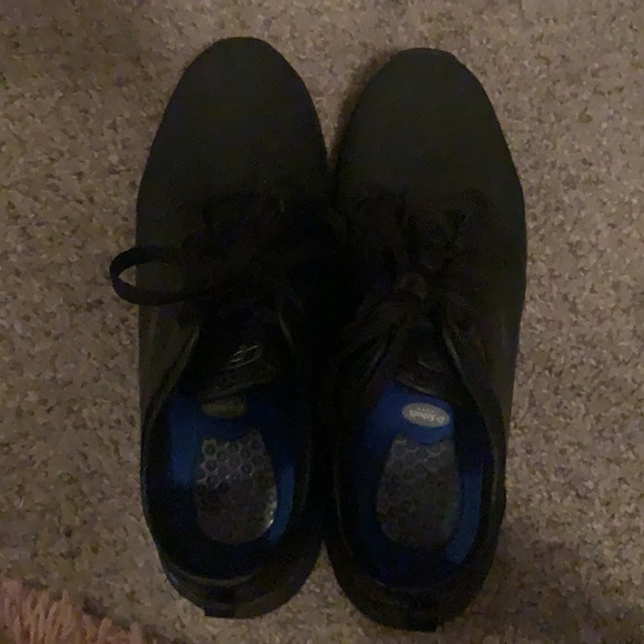 Black Dr. Scholl’s work shoes - Picture 3 of 4
